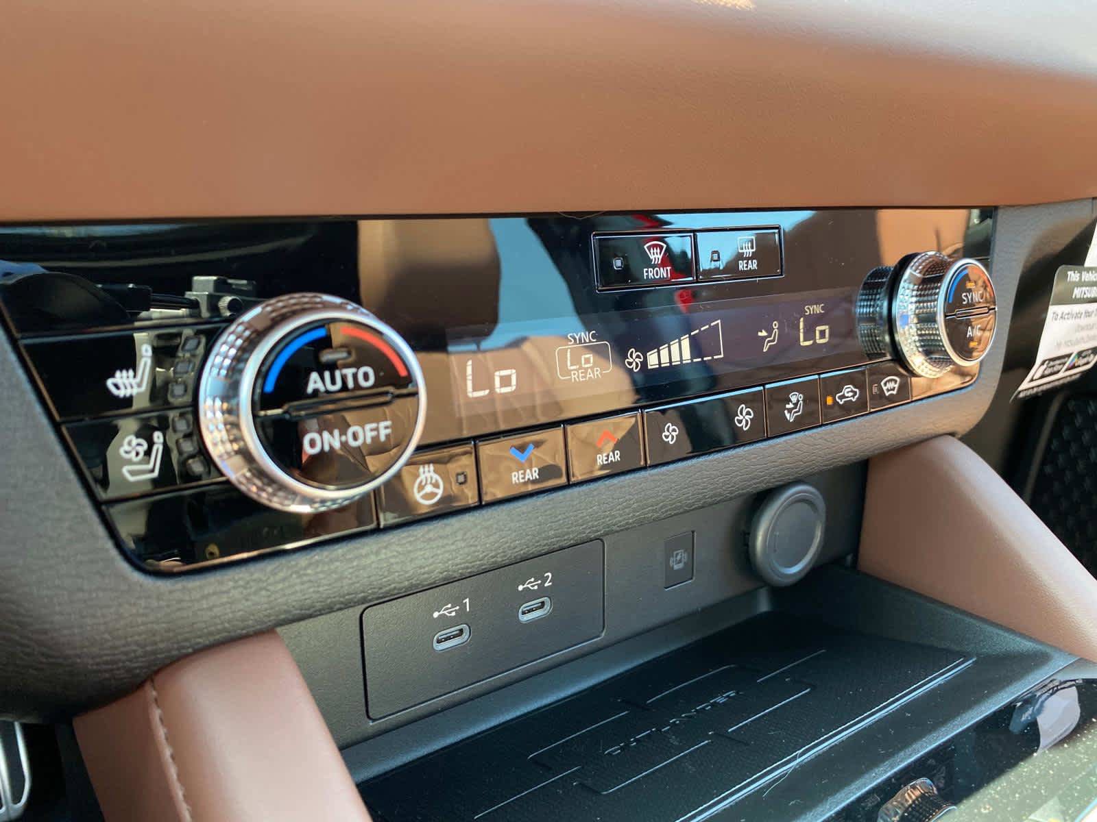New 2025 Mitsubishi Outlander SEL AWD/4WD image 14