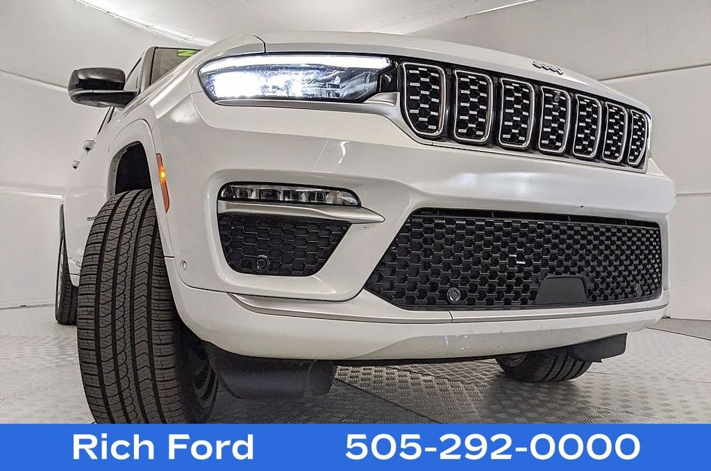 Used 2023 Jeep Grand Cherokee Summit image 25