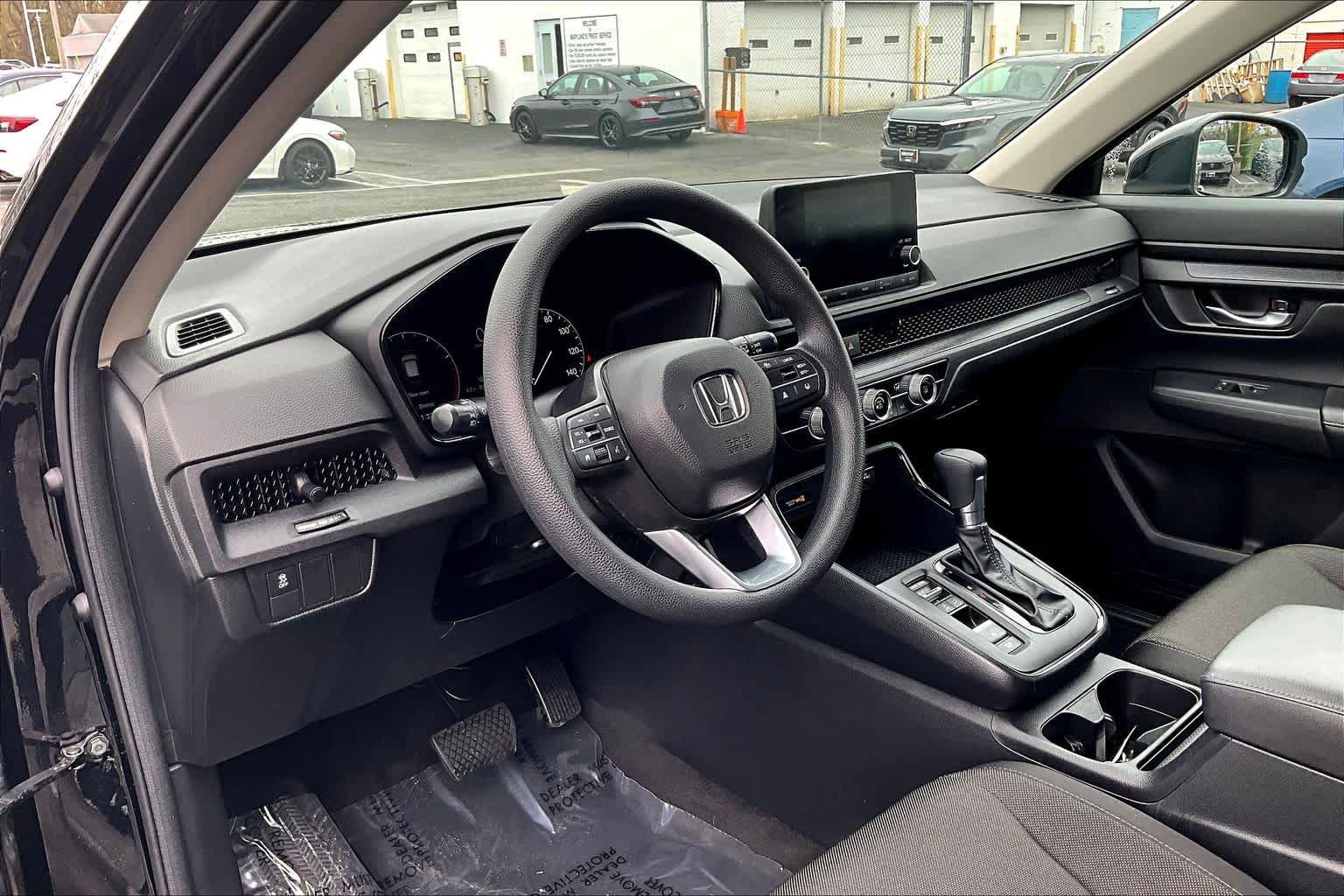 Used 2023 Honda CR-V LX image 17