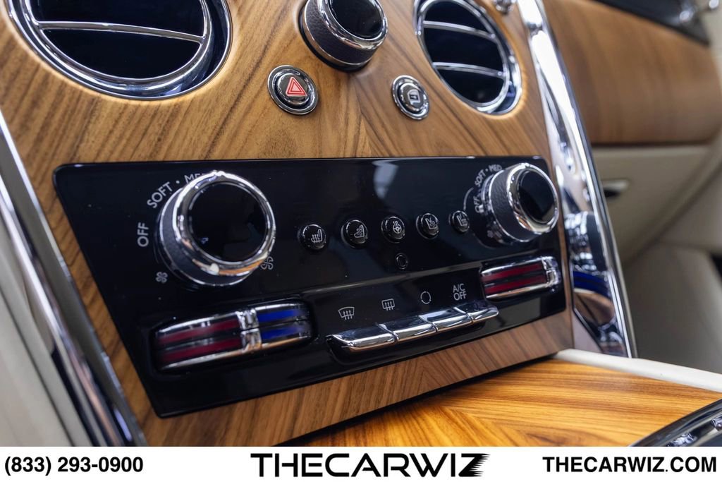 Used 2019 Rolls-Royce Cullinan AWD/4WD image 46
