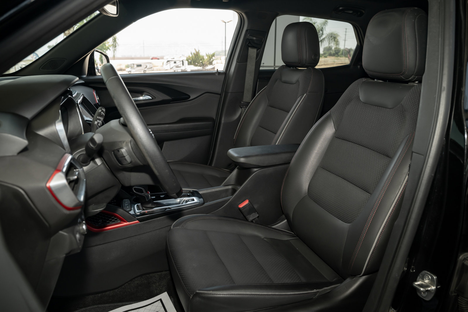 Used 2021 Chevrolet TrailBlazer RS w/ Sun and Liftgate Package image 20