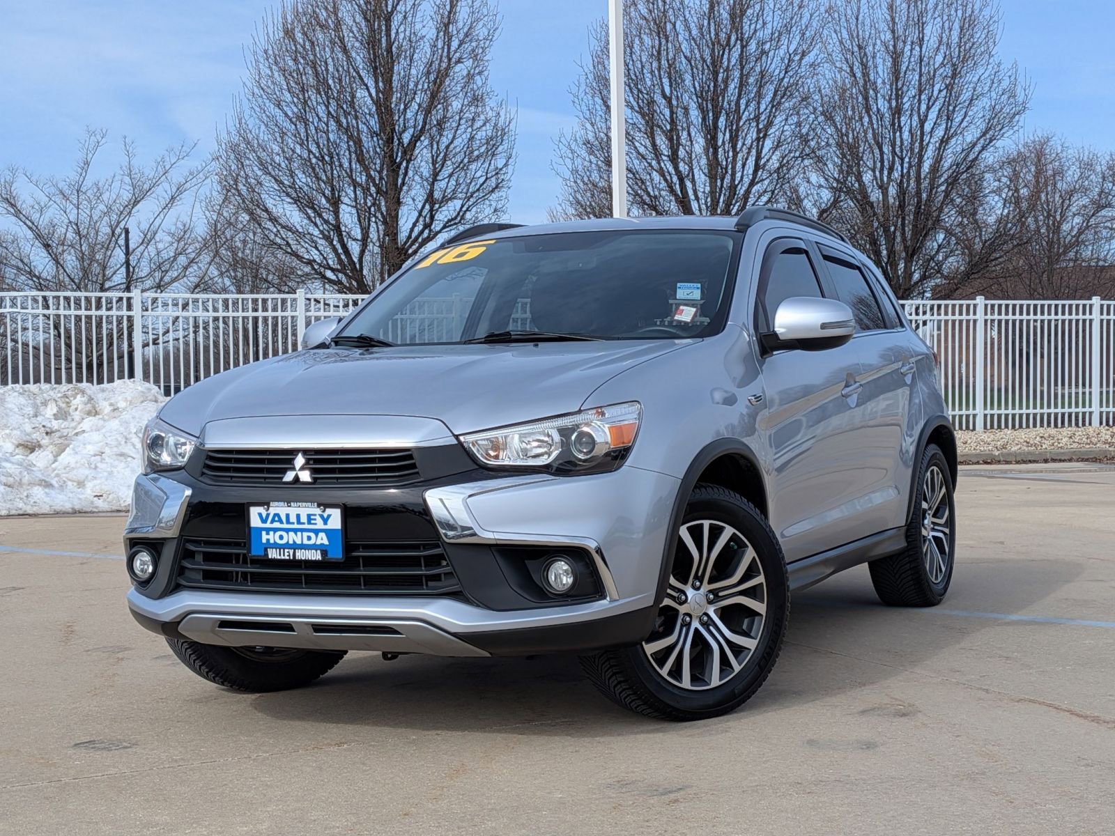 Used 2016 Mitsubishi Outlander Sport SEL image 2