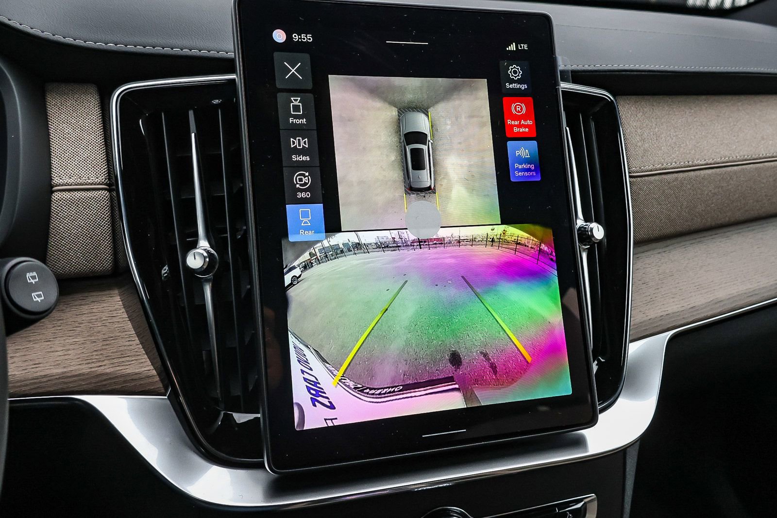 New 2026 Volvo XC90 B5 Plus w/ Protection Package image 31