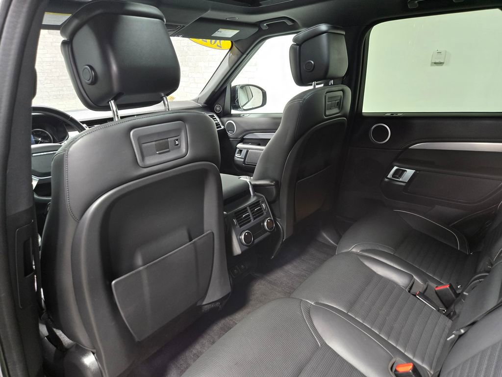 Used 2023 Land Rover Discovery S R-Dynamic AWD/4WD image 33
