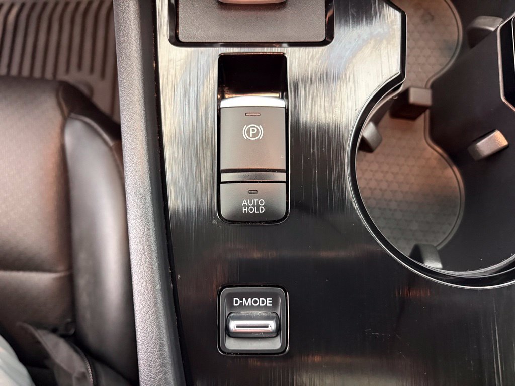 Used 2024 Nissan Rogue SV w/ SV Premium Package FWD image 12