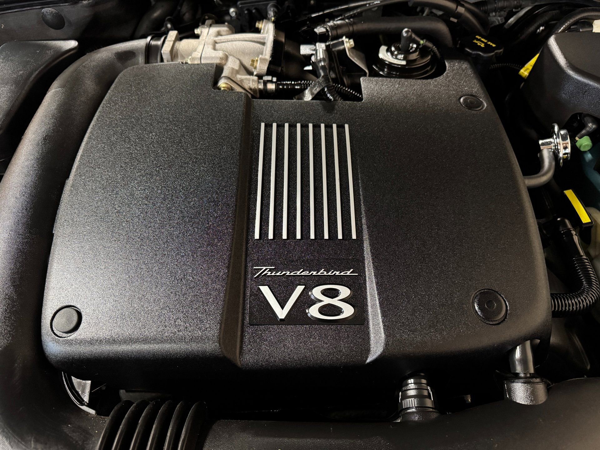 Used 2002 Ford Thunderbird image 82