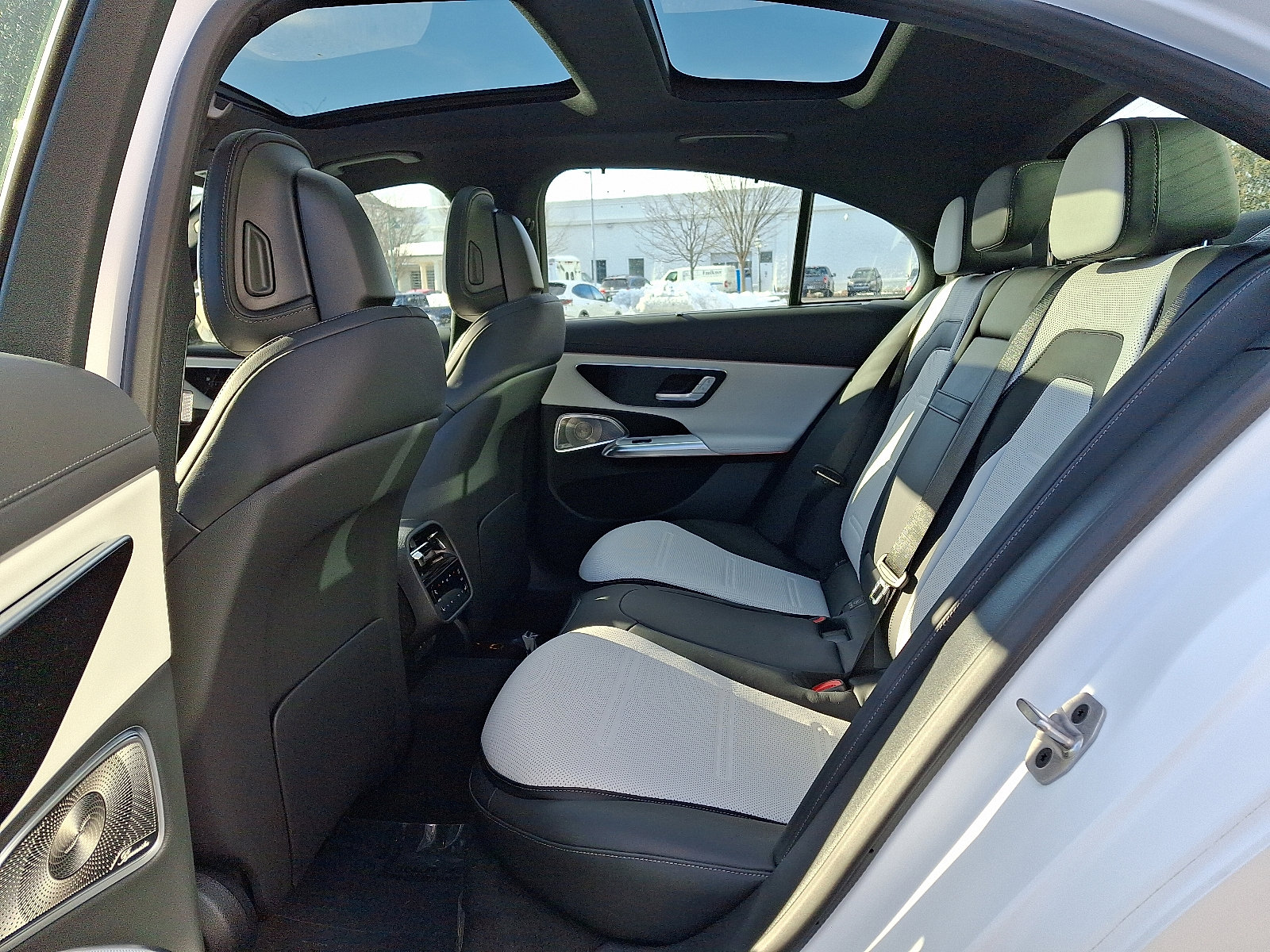 New 2026 Mercedes-Benz E 53 AMG e 4MATIC Sedan image 8