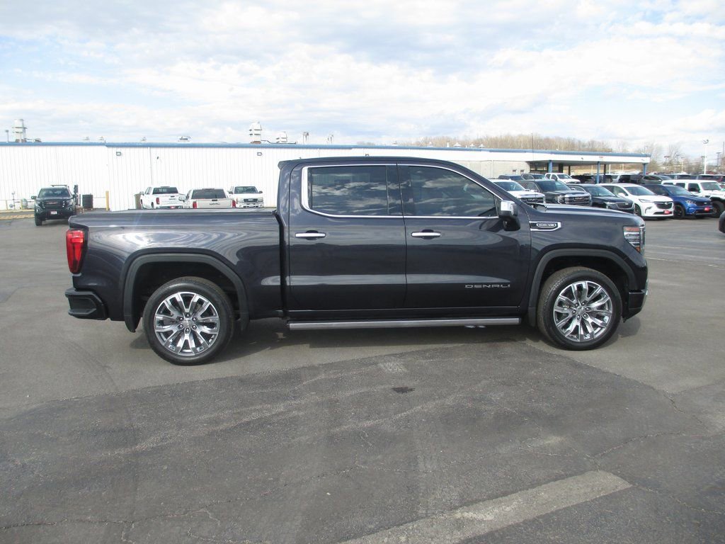 Used 2024 GMC Sierra 1500 Denali w/ Denali Reserve Package image 5