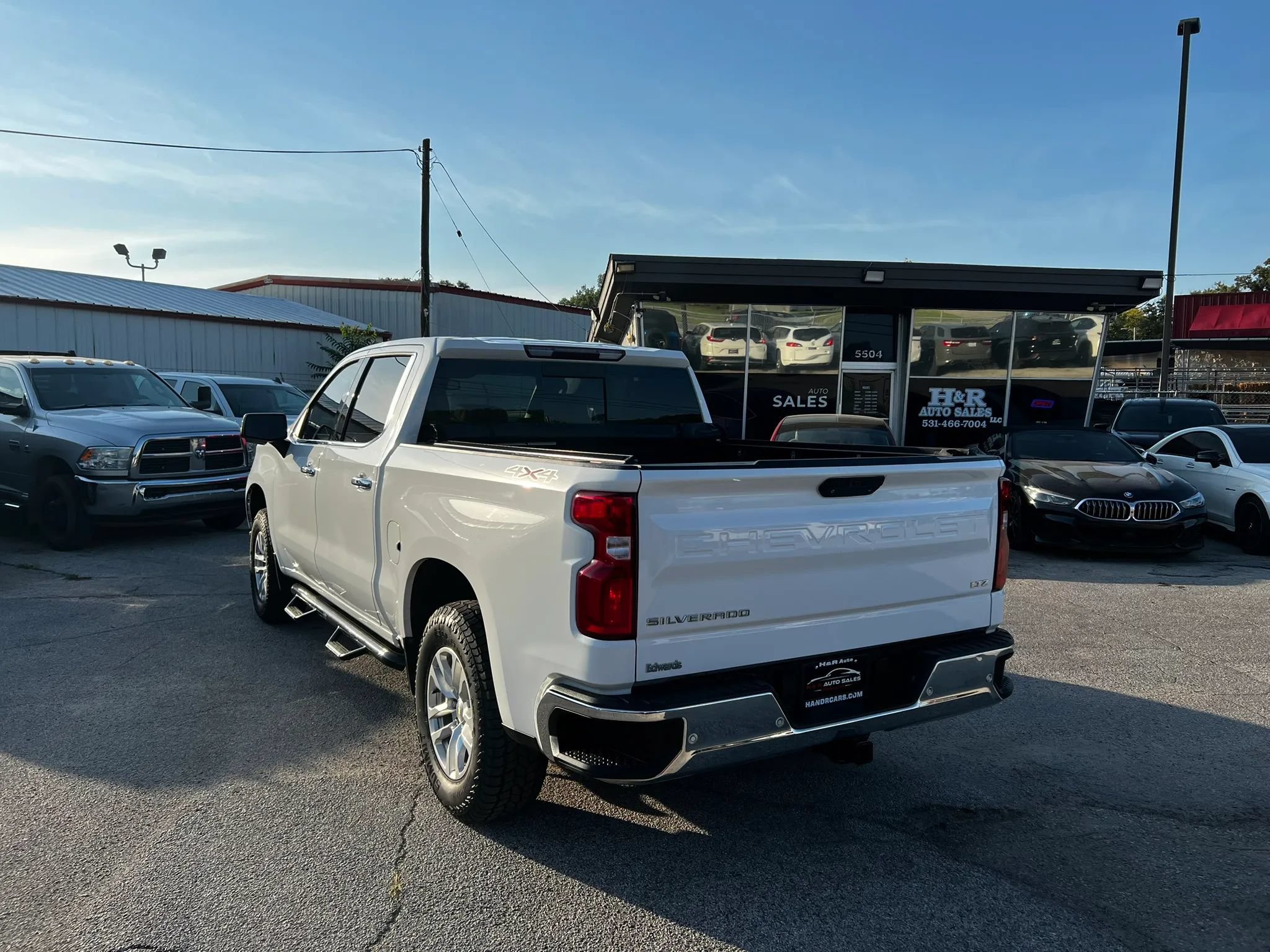 Used 2020 Chevrolet Silverado 1500 LTZ w/ LTZ Plus Package AWD/4WD image 3