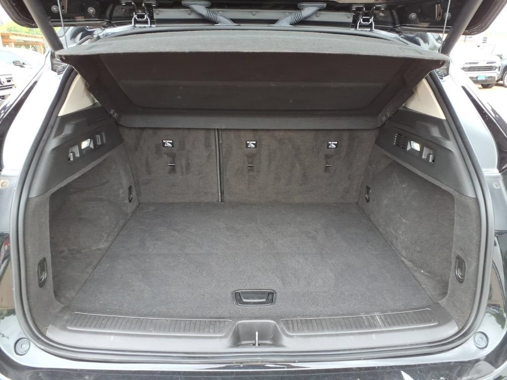 Used 2023 Buick Envision Avenir FWD image 8
