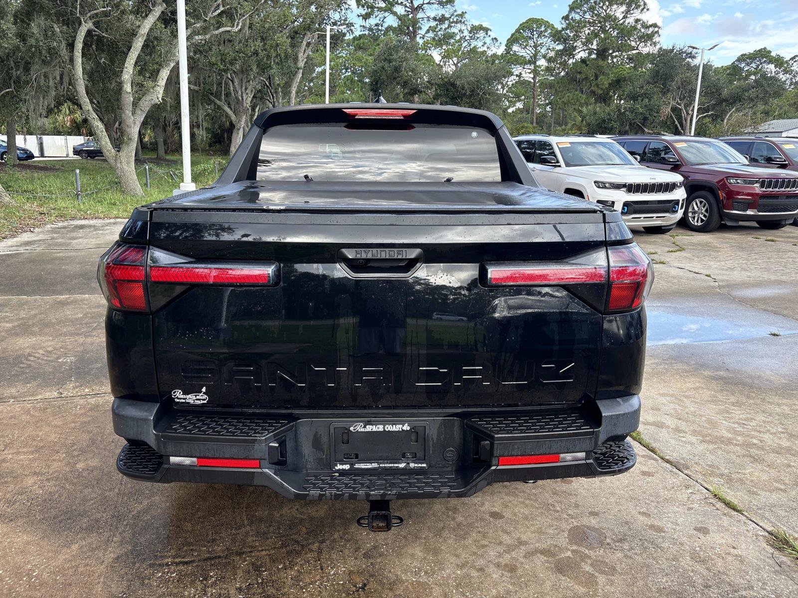 Used 2024 Hyundai Santa Cruz SEL FWD image 4
