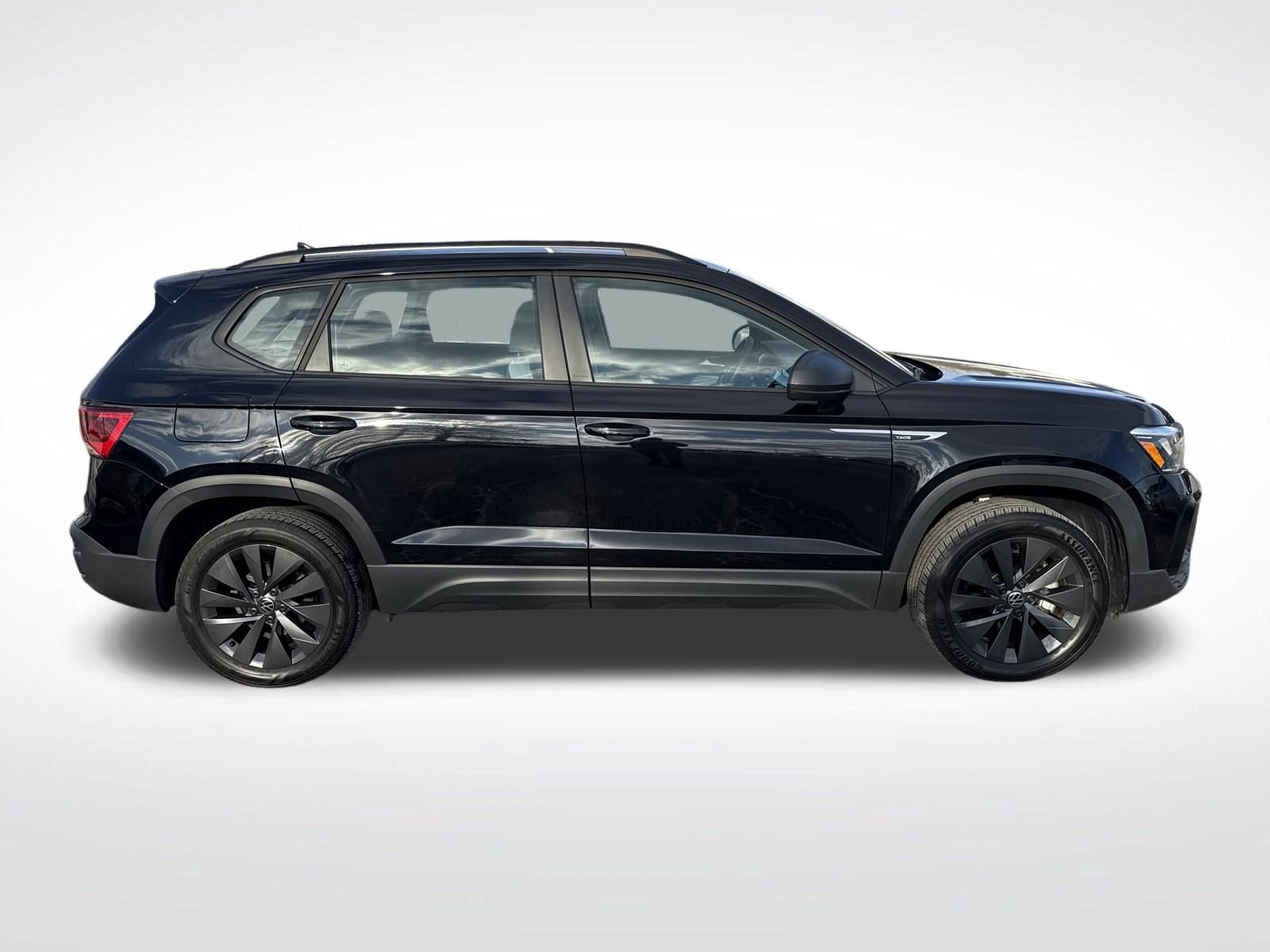 Certified 2023 Volkswagen Taos S image 7