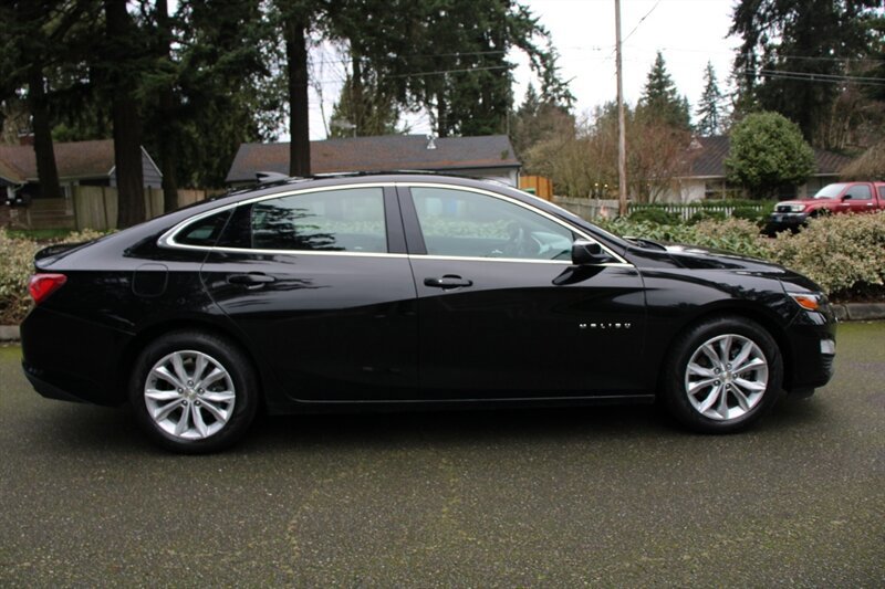 Used 2020 Chevrolet Malibu LT FWD image 12