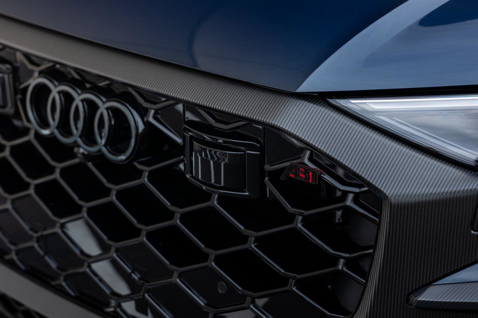 Used 2025 Audi RS Q8 performance image 29