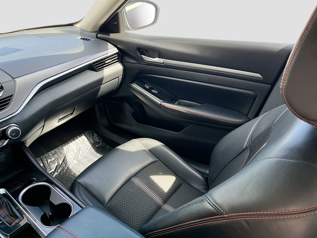 Used 2024 Nissan Altima 2.5 SR image 21