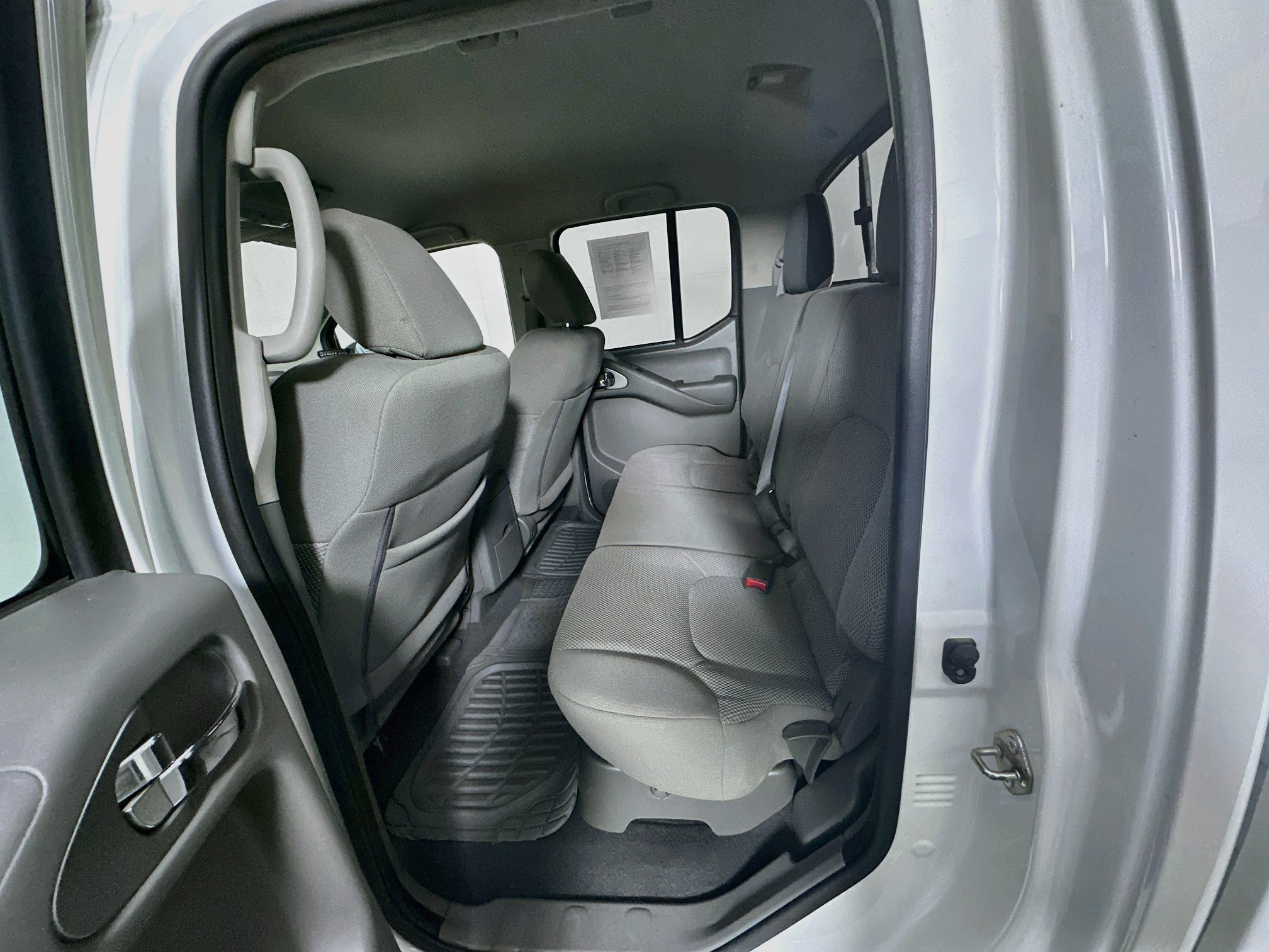 Used 2019 Nissan Frontier SV RWD image 25