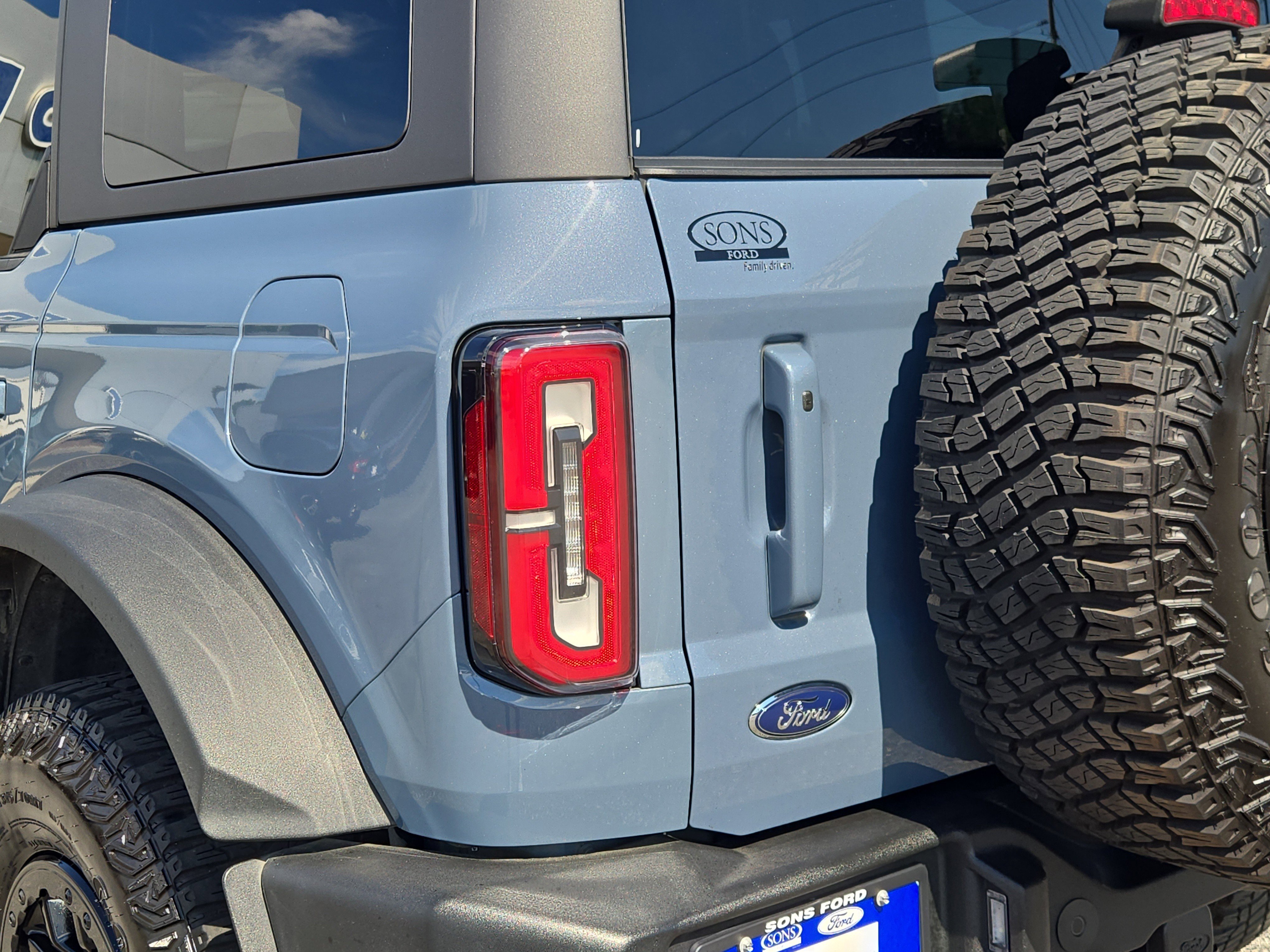 Used 2023 Ford Bronco Outer Banks w/ Sasquatch Package AWD/4WD image 10