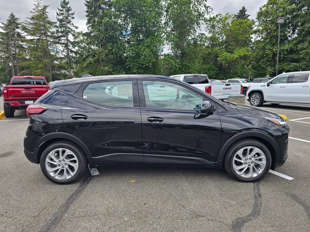 New 2027 Chevrolet Bolt LT w/ Comfort Package FWD image 6