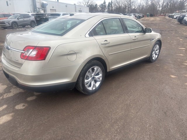 Used 2011 Ford Taurus SEL w/ 201A Rapid Spec Order Code image 3