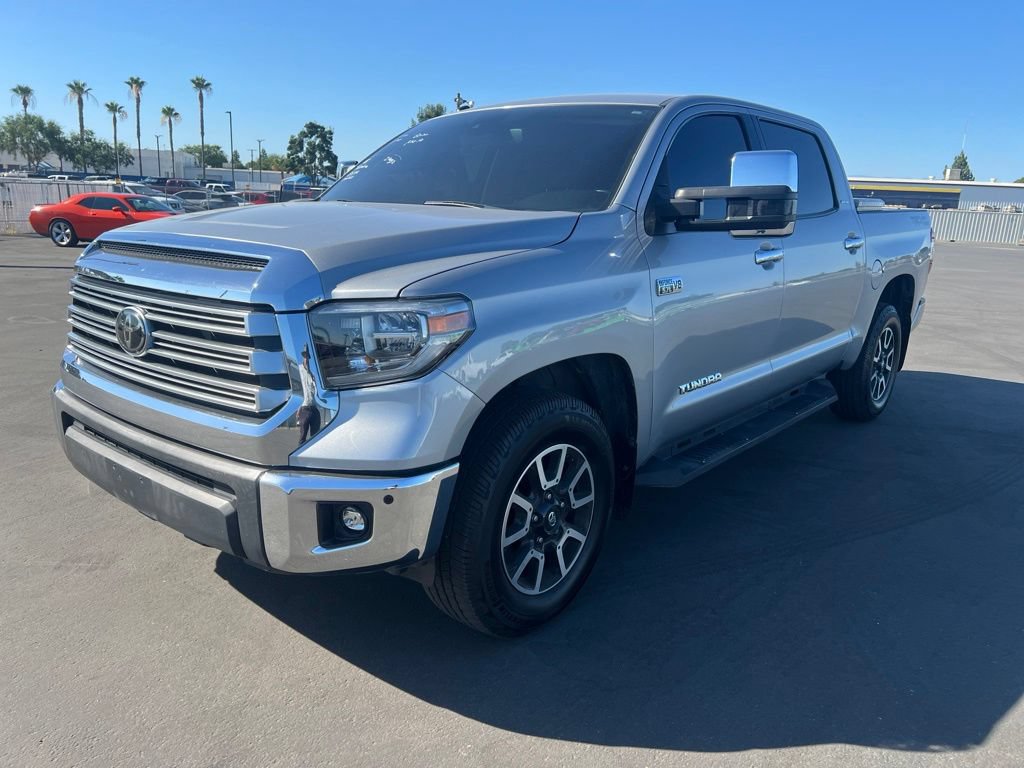 Used 2018 Toyota Tundra Limited w/ Limited Premium Package RWD image 2