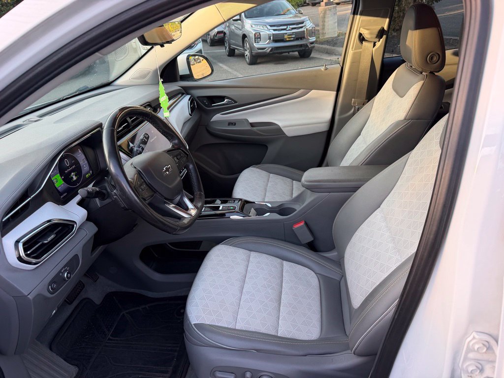 Used 2023 Chevrolet Bolt EUV Premier FWD image 9