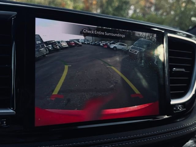 Certified 2025 Chrysler Pacifica Limited image 44