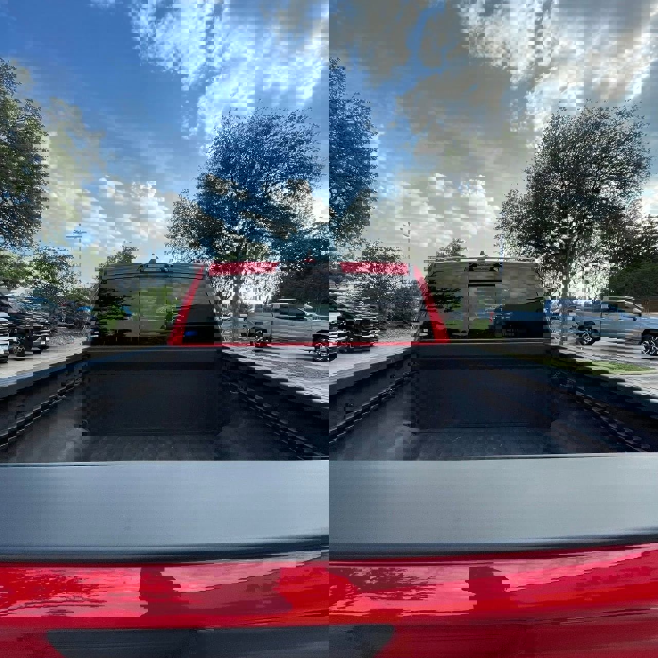 Used 2025 RAM 1500 Lone Star image 26