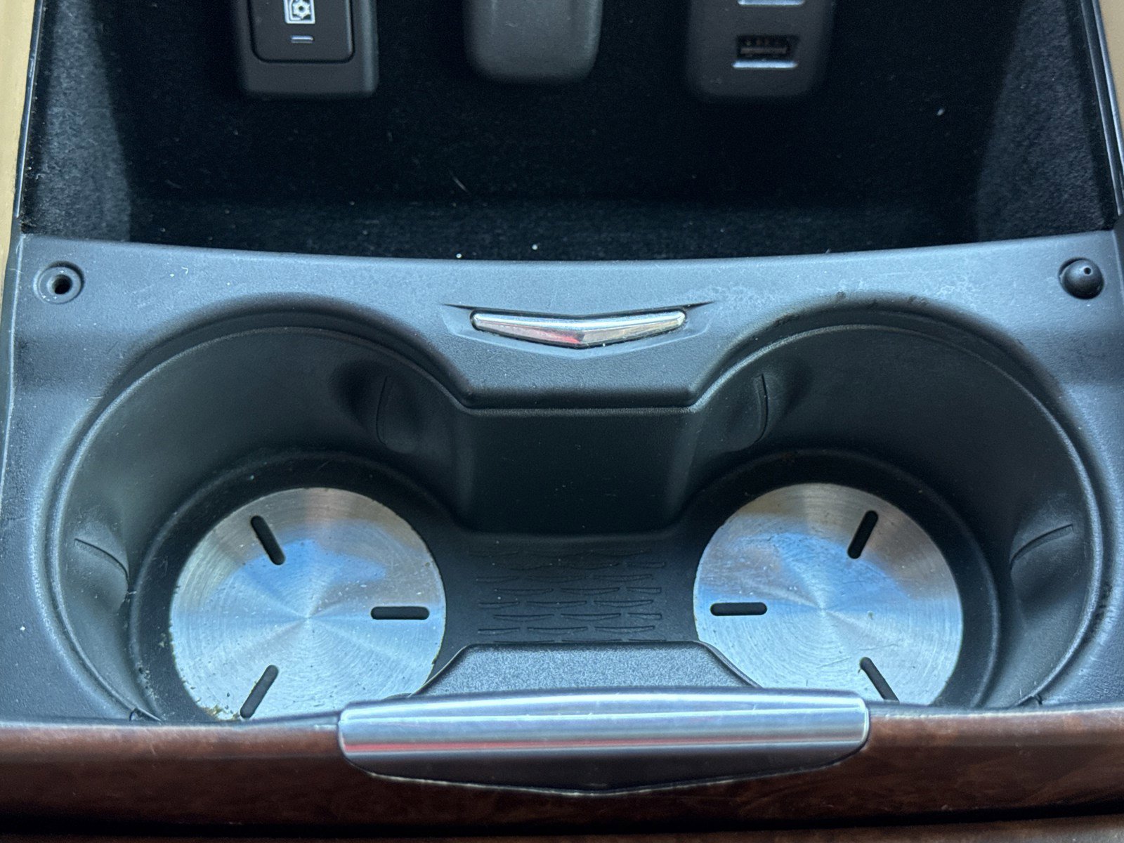 Used 2017 Cadillac Escalade Platinum image 41
