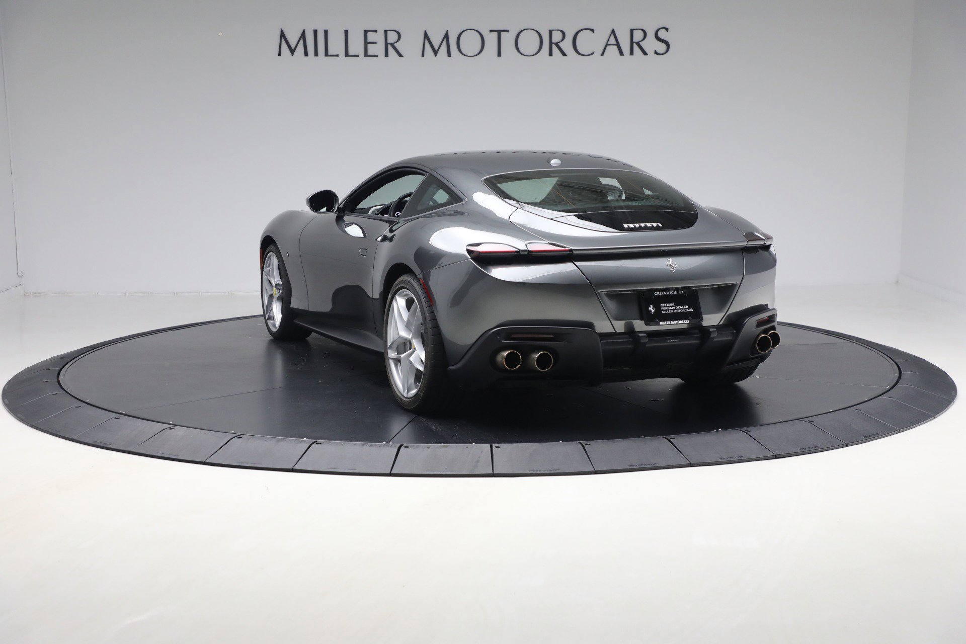 Certified 2024 Ferrari Roma image 6