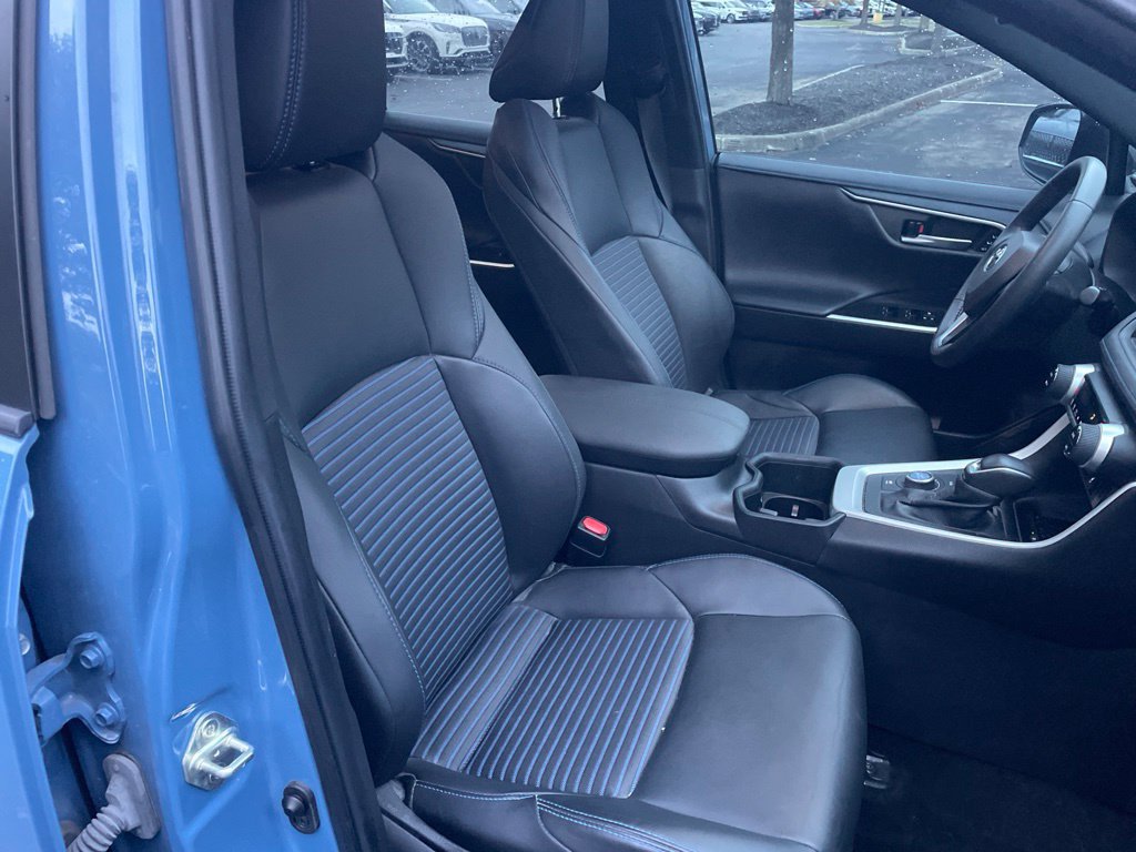 Used 2023 Toyota RAV4 XSE AWD/4WD image 17