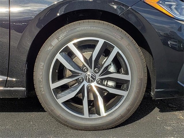 New 2026 Volkswagen Jetta SE image 12