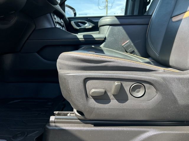 Used 2023 GMC Yukon AT4 w/ Technology Package AWD/4WD image 35