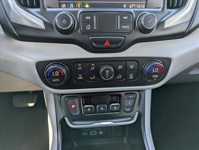 Used 2020 GMC Terrain SLT w/ Preferred Package image 16