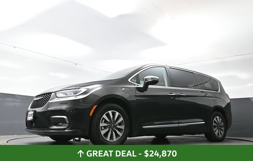 Used 2023 Chrysler Pacifica Limited FWD image 56