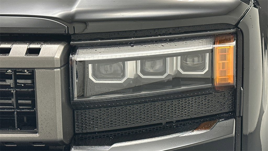 Used 2025 Toyota Land Cruiser image 19