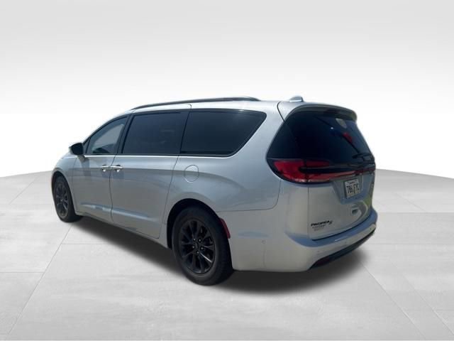 Used 2022 Chrysler Pacifica Touring-L FWD image 9