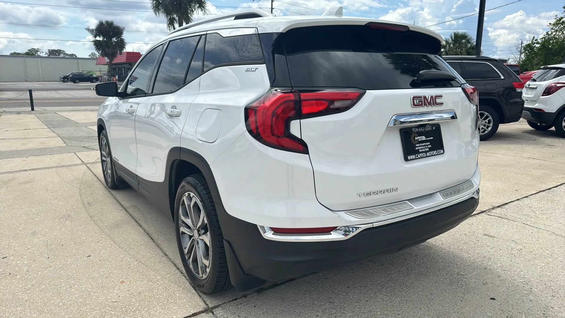 Used 2019 GMC Terrain SLT FWD image 3