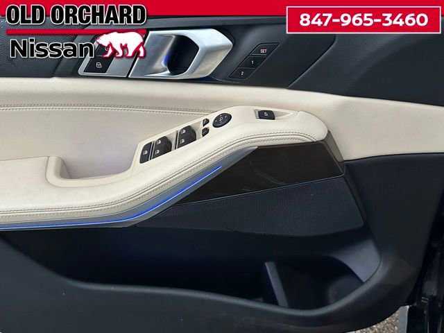 Used 2022 BMW X5 xDrive40i w/ M Sport Package AWD/4WD image 7