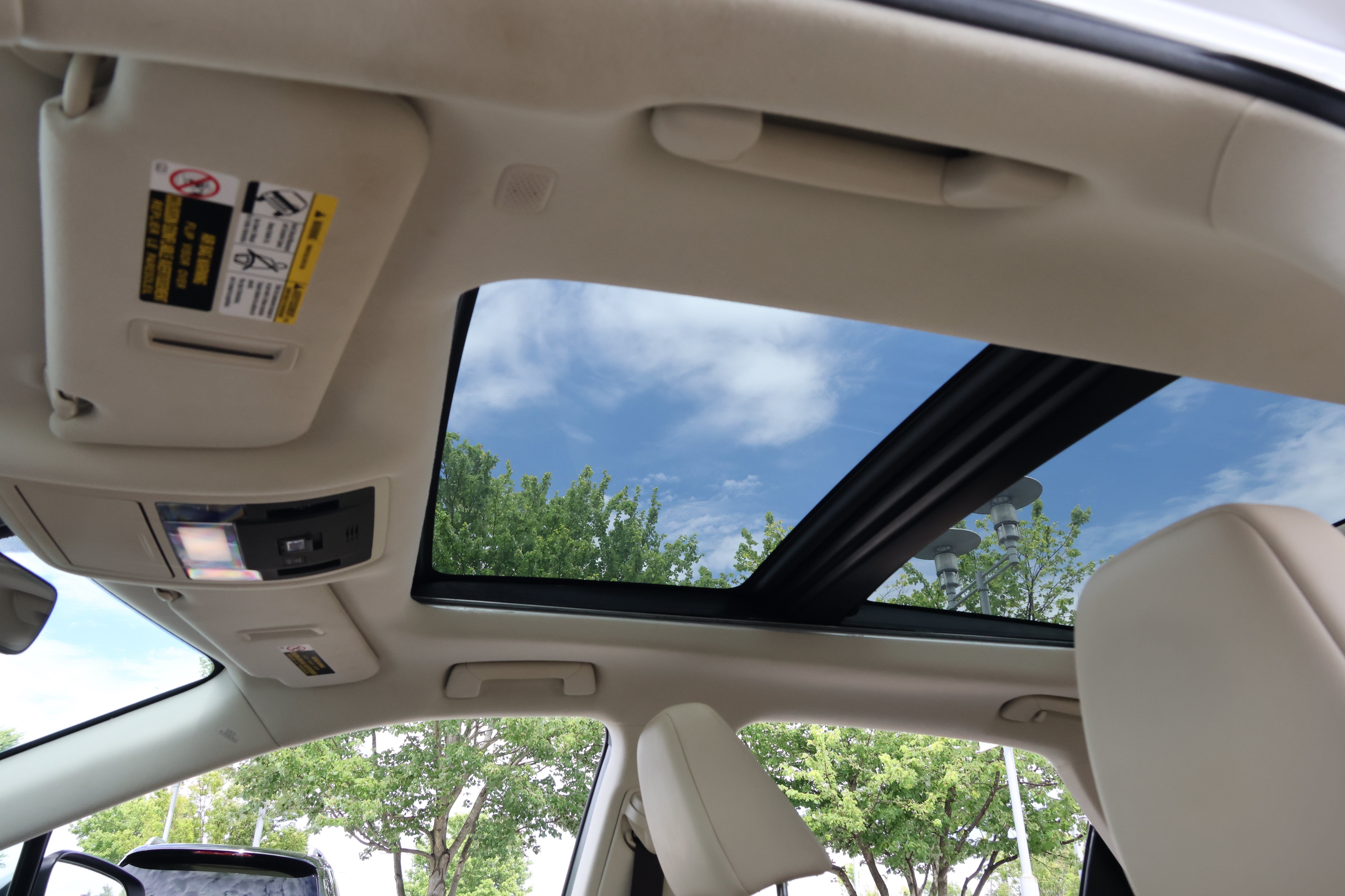 Used 2020 Lexus RX 450h AWD w/ Premium Package image 31