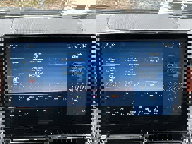 Used 2024 Lincoln Navigator Reserve image 12