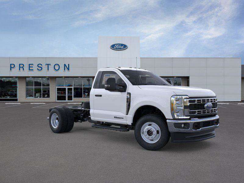 New 2026 Ford F350 XL w/ XL Chrome Package image 10