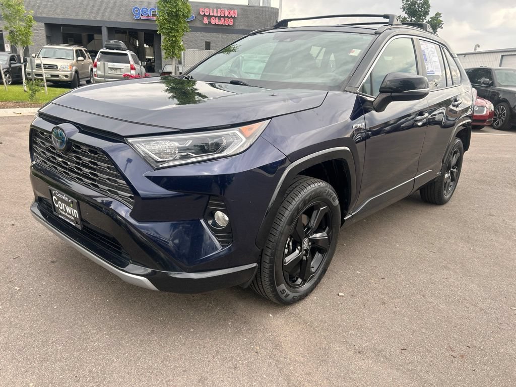 Used 2019 Toyota RAV4 XSE AWD/4WD image 3