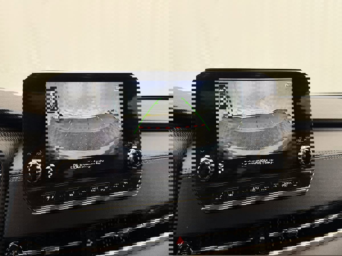 Used 2024 Mitsubishi Outlander SE Black Edition image 27