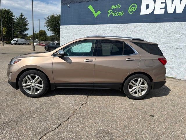 Used 2018 Chevrolet Equinox Premier FWD image 2