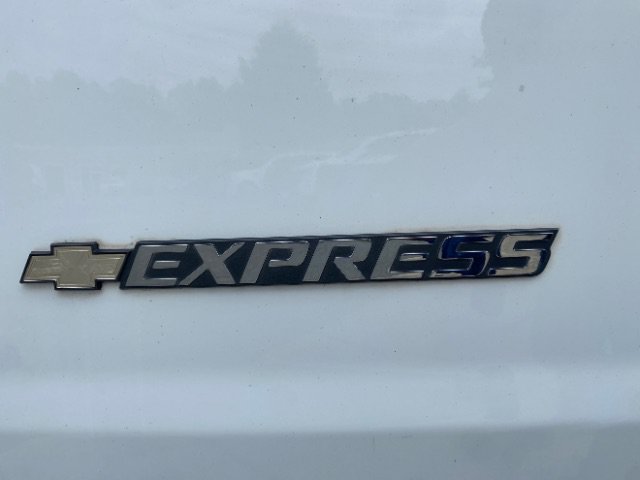 Used 2023 Chevrolet Express 2500 RWD image 22