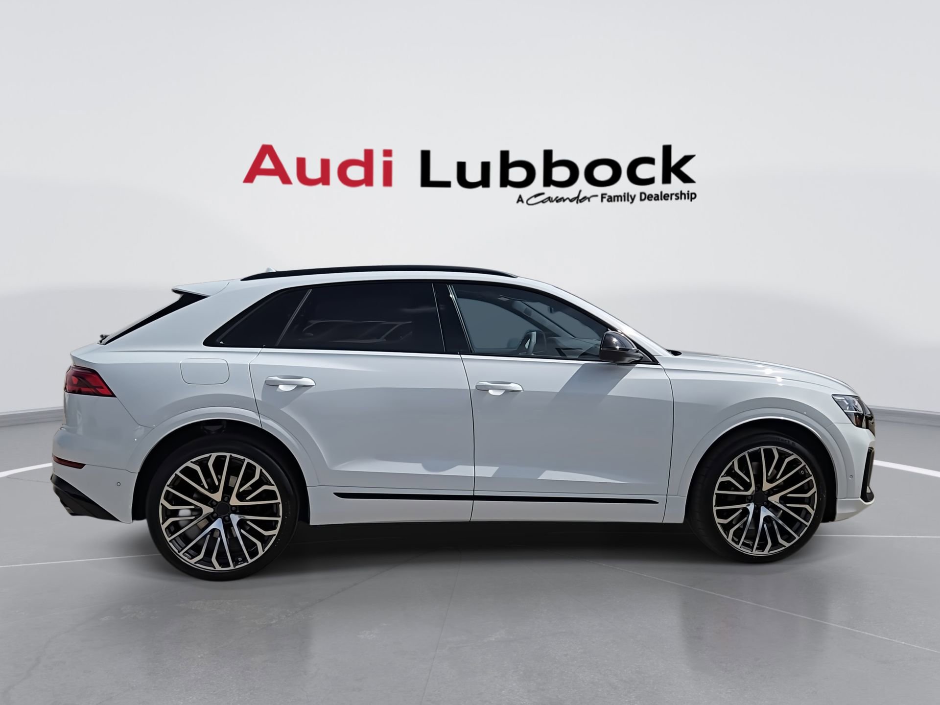 New 2026 Audi SQ8 Prestige AWD/4WD image 9