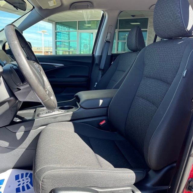 Certified 2025 Honda Ridgeline Sport image 9