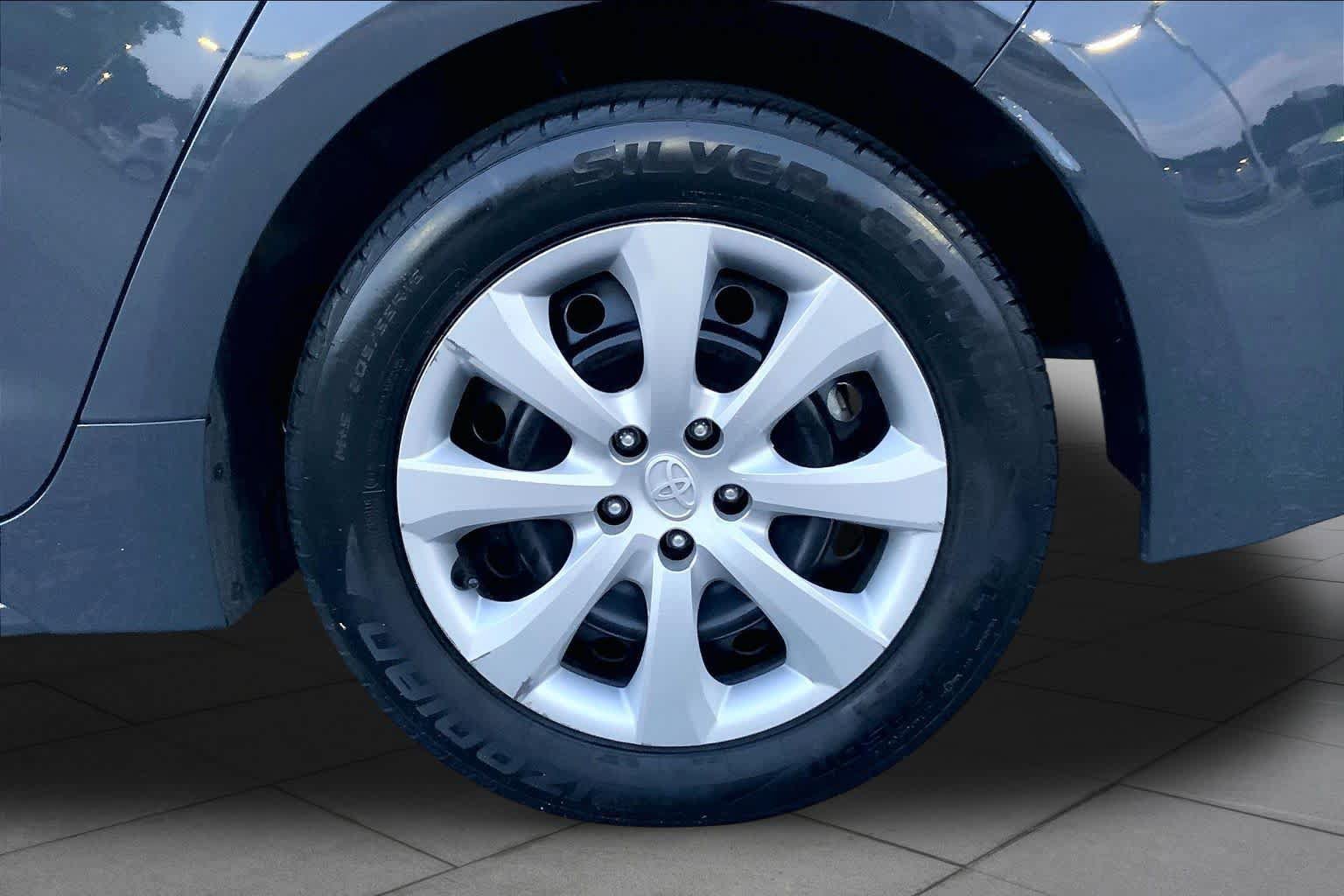 Used 2024 Toyota Corolla LE FWD image 10