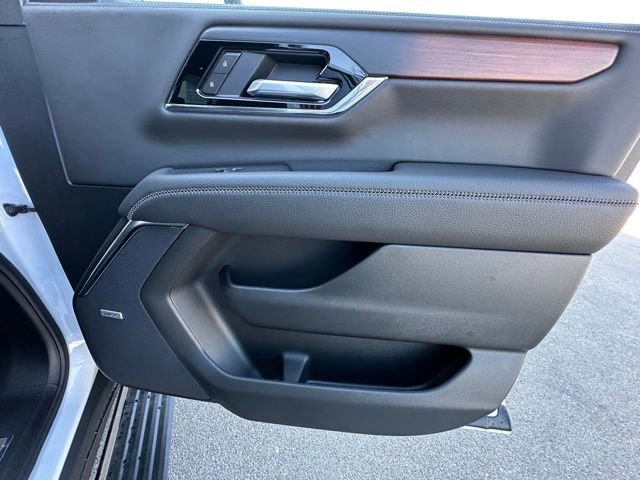 New 2026 GMC Yukon XL Denali w/ Sun & Power Step Package AWD/4WD image 30