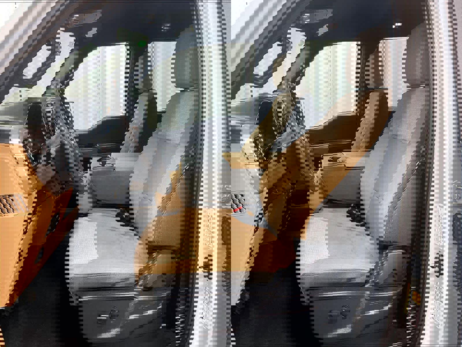 Used 2023 Ford F150 XLT image 10